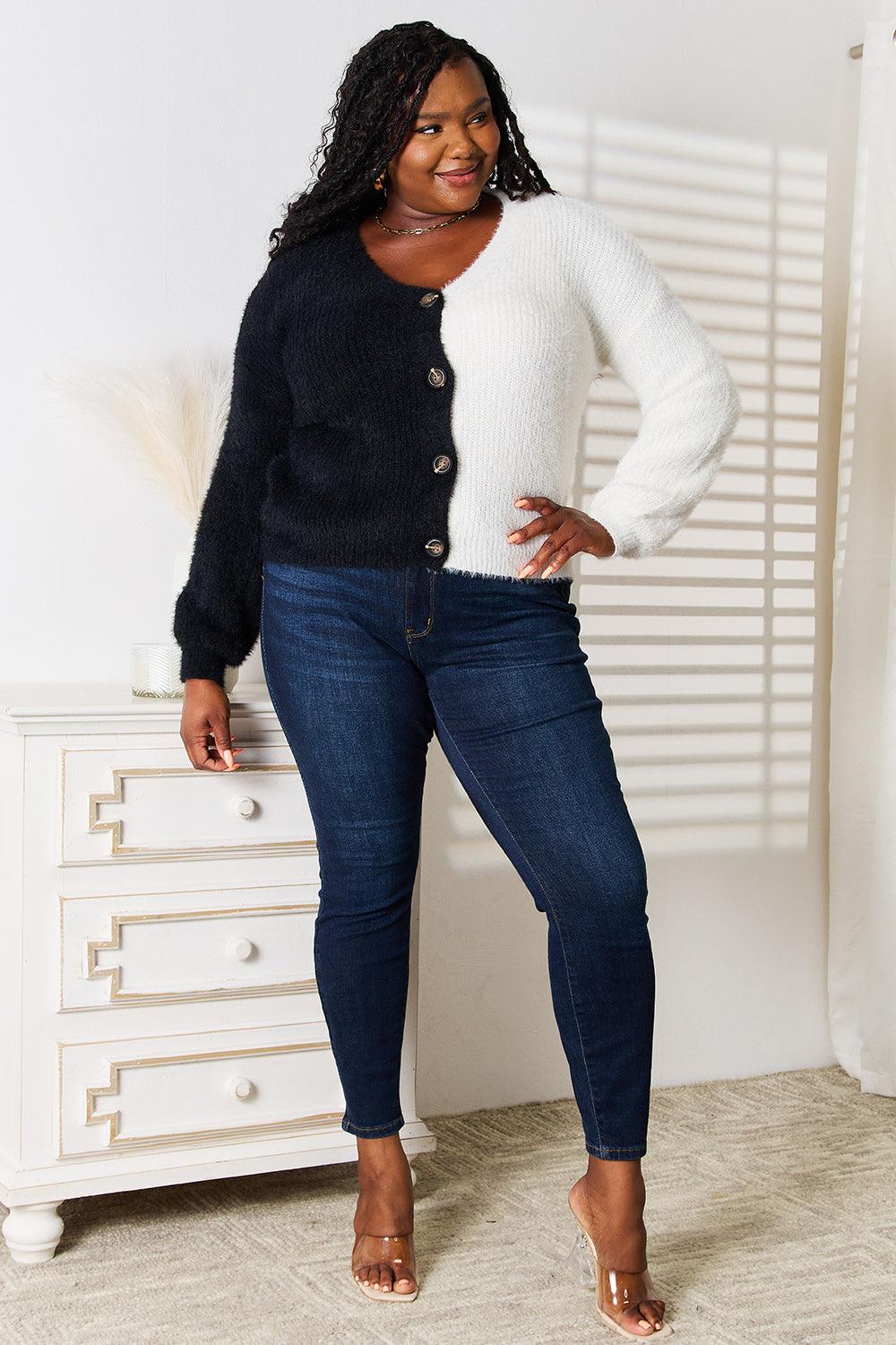 Angel Wings Woven Right Contrast Button-Front V-Neck Cardigan Carauana Store