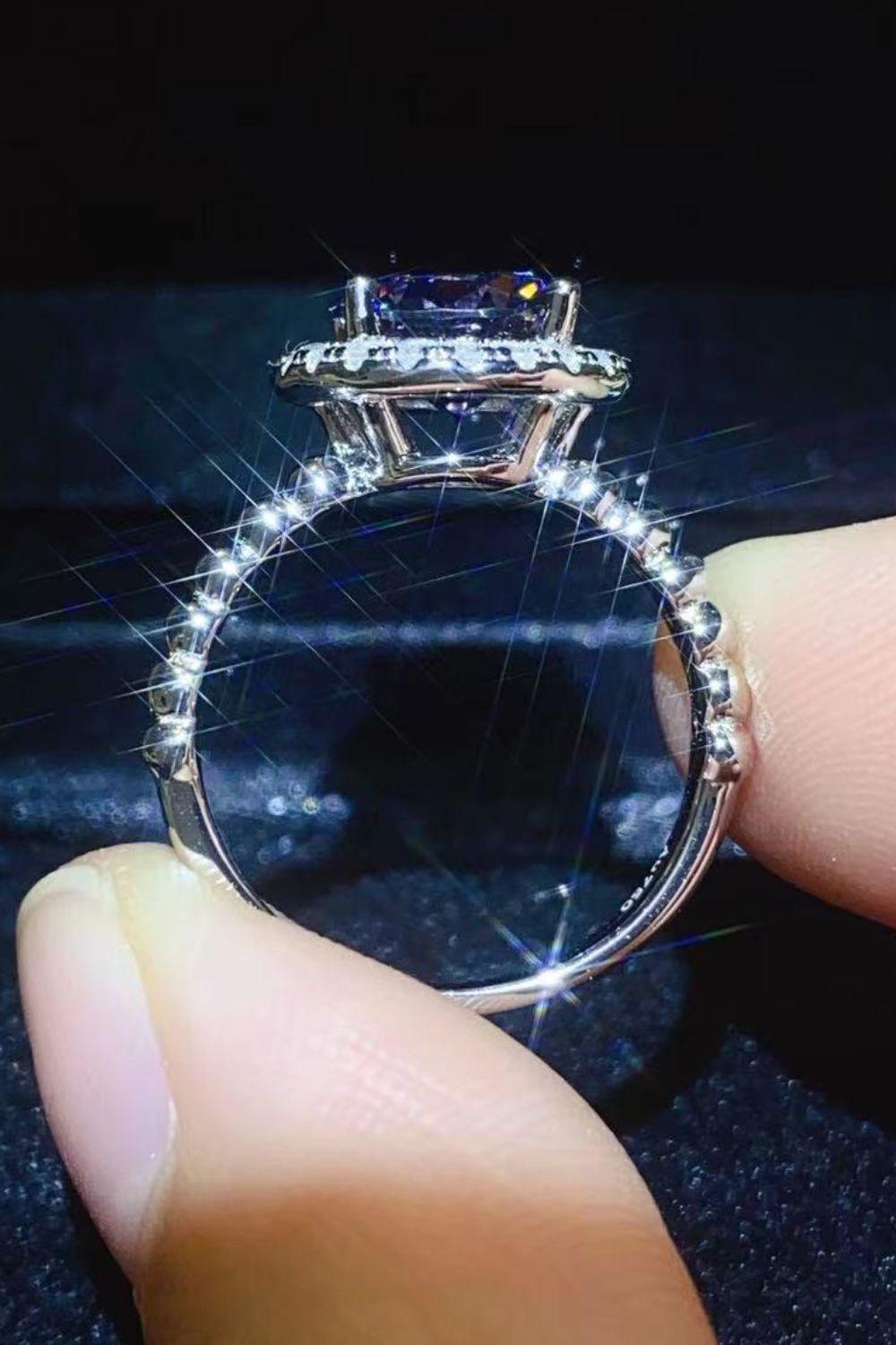Let It Go 2 Carat Moissanite Ring Carauana Store