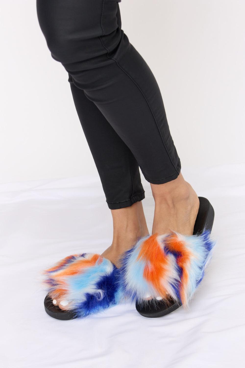 Forever Link Plush Open-Toe Sandals Carauana Store