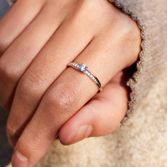 Inlaid Zircon Bicolor Rose Gold-Plated Ring Carauana Store
