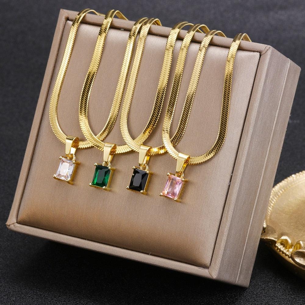 Vintage Rust Steel Zircon Necklace Flat Snake Bone Chain Blade Chain Square Emerald Pendant Necklace Women