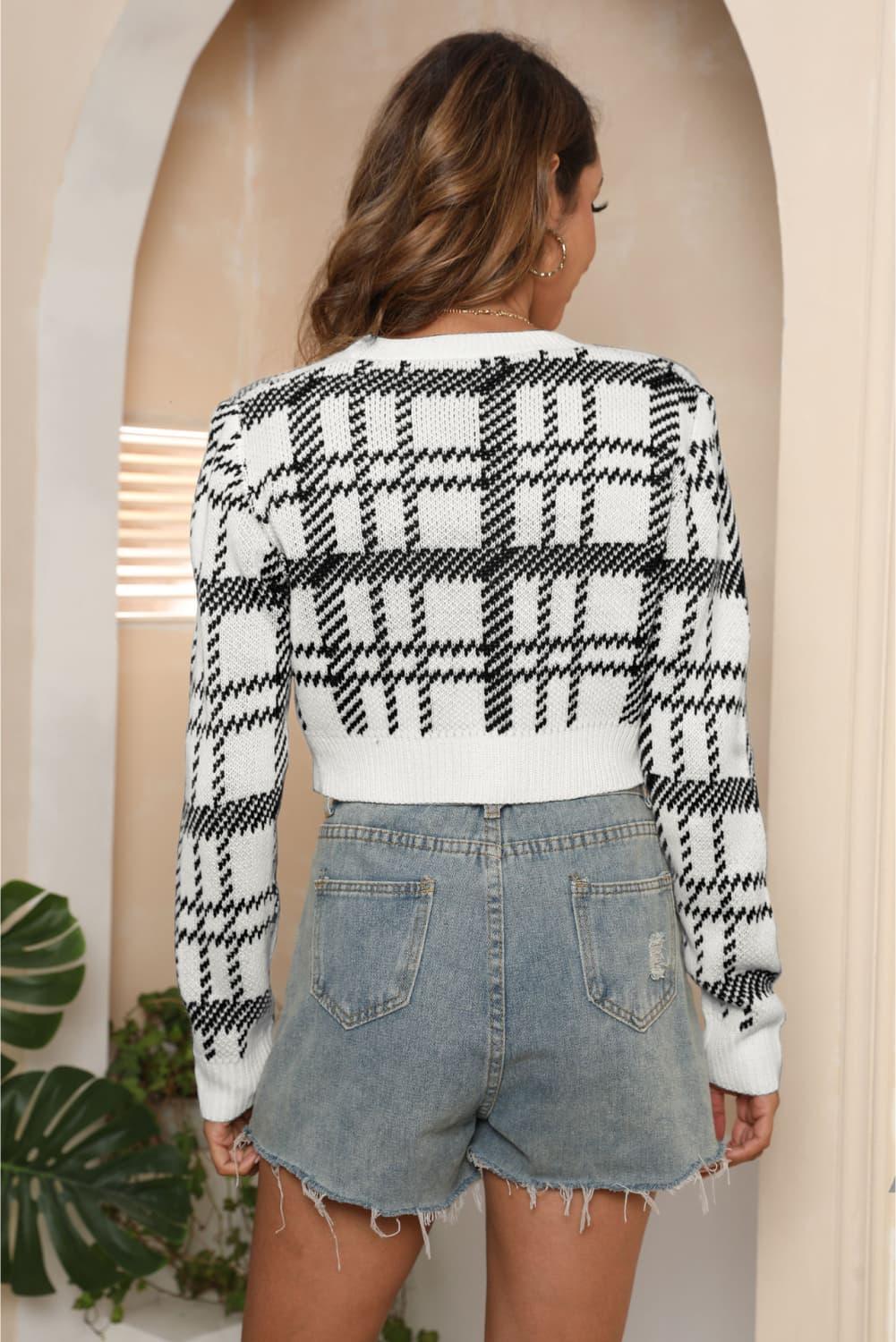 V-Neck Cropped Button-Up Cardigan Carauana Store