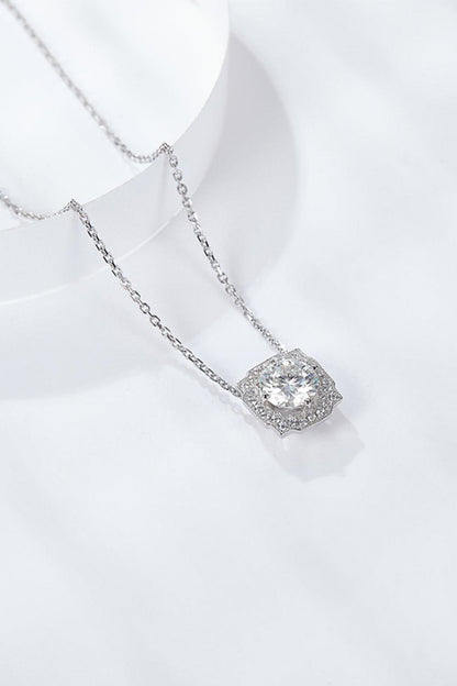 1 Carat Moissanite Flower Shape Pendant Chain Necklace Carauana Store