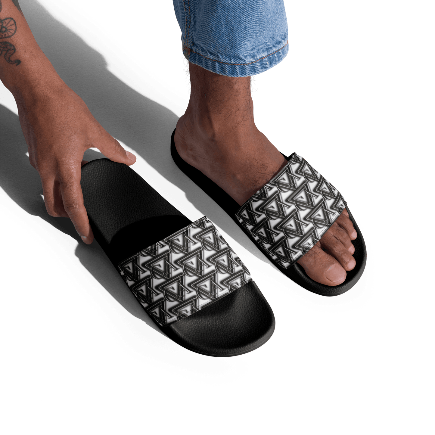 CARAUANA slides Women’s Black Branded